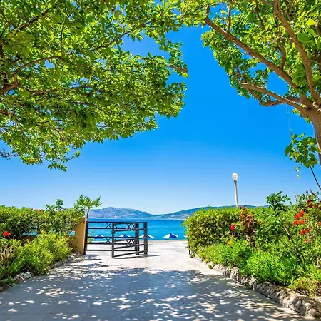 Mare Front Χαράκι