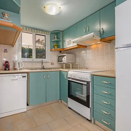 Mare Front Apartment *