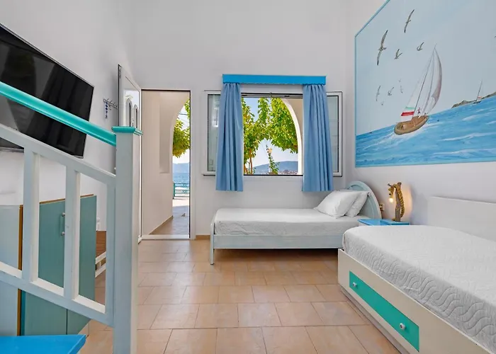 Mare Front Apartment Haraki